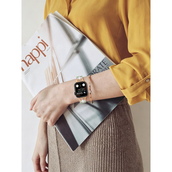 Glealx Clover Mother-of-Pearl Leather Band for Apple Watch, White Calfskin Strap with Rose Gold Crystal Accents